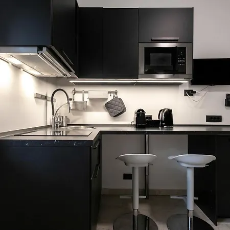 Luna Homes - In Corso Sempione